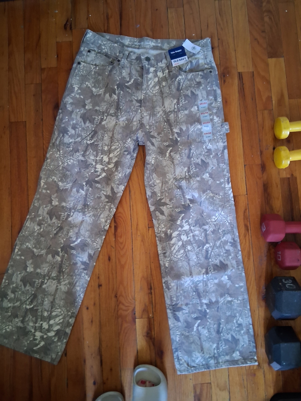 Old Navy Tan and Beige Camouflage '90s Baggy Carpenter Pants NWT - Picture 2 of 9
